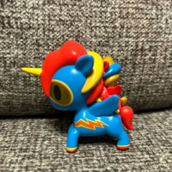 Tokidoki Unicorno Bambino Series 1 Blind Box Figure, Scooter & Lil' Jet - Picture 3 of 4